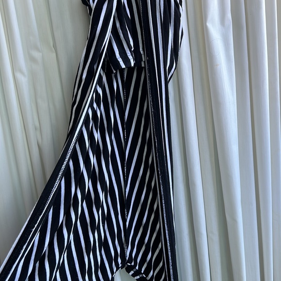 Black and white vertical stripes maxi summer dress - size medium - Picture 5 of 8